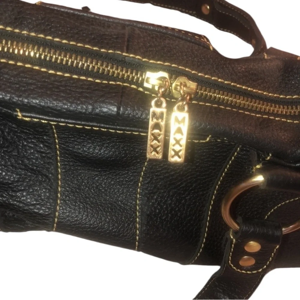 Maxx New York size medium large black leather brass detail perfect lining